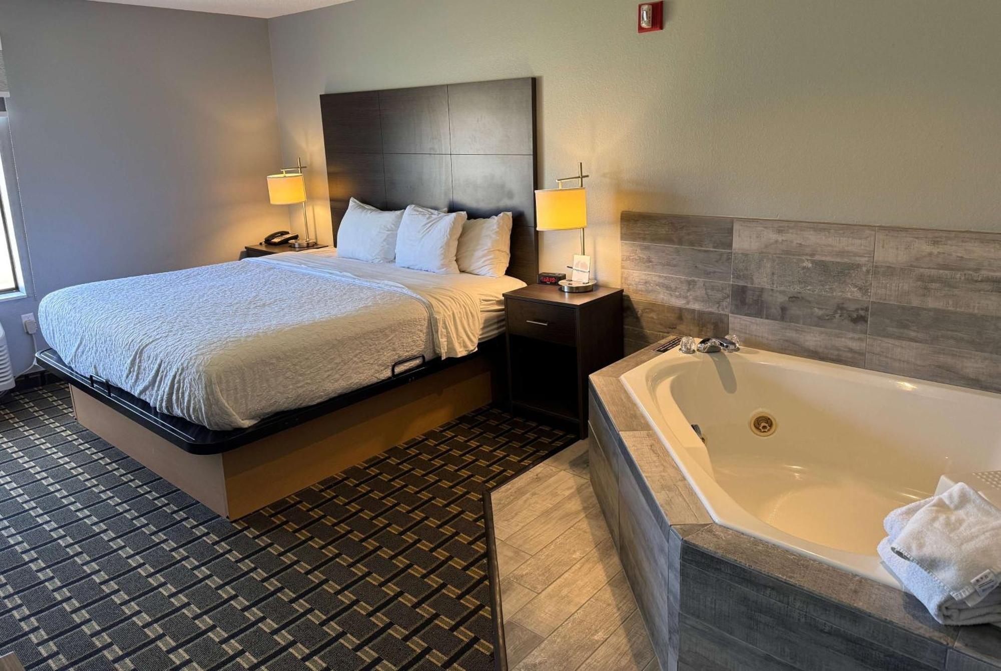 Americinn By Wyndham Wisconsin Columbus